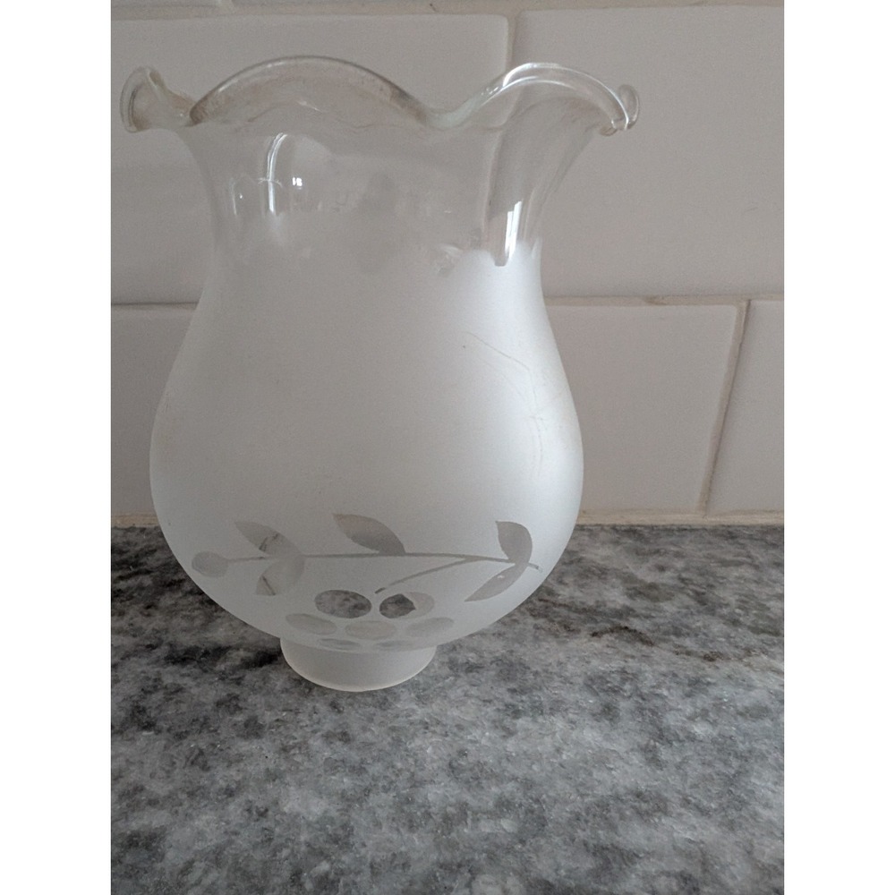 Vintage Colonial Shade with etching And Frosted Bottom